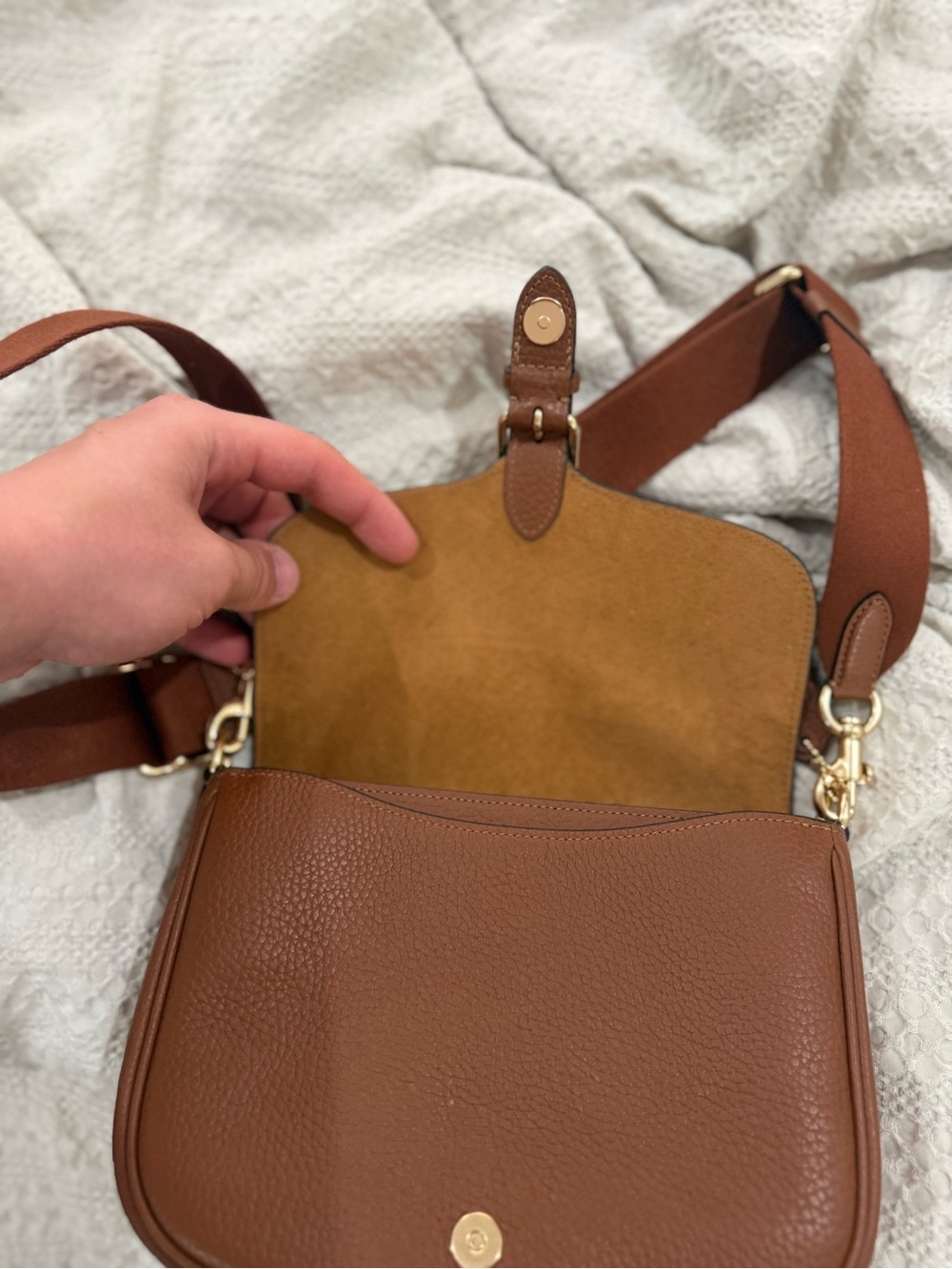 Brown leather Coach Amelia Saddle Bag, used! - Picture 2 of 14